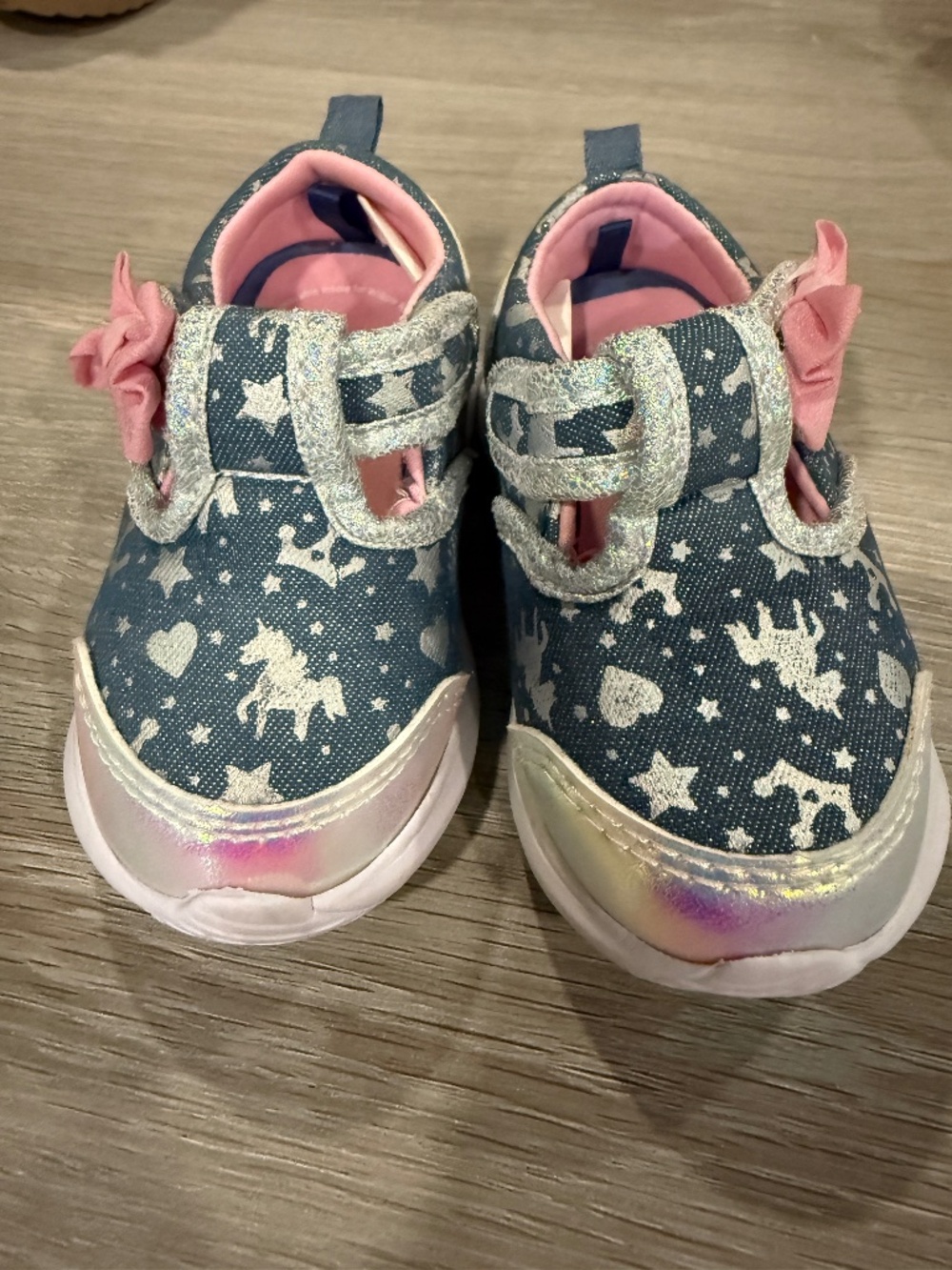 Athletic Works toddler sneakers
